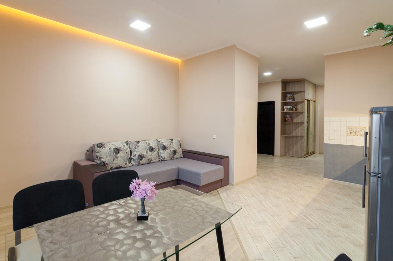 Lux Apart Lviv Apartments Eksteriør bilde